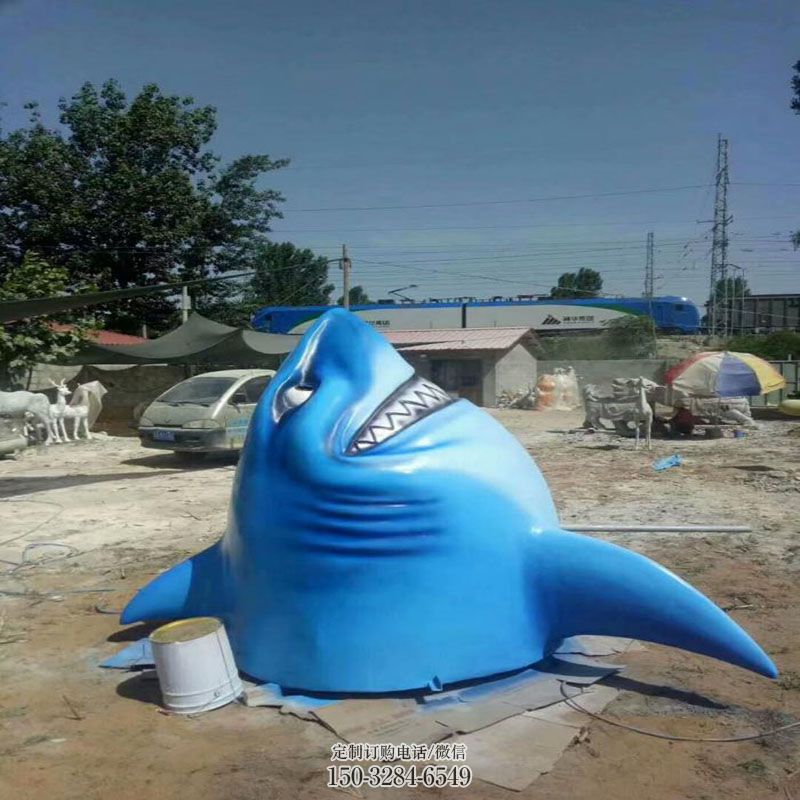 民俗鱼头雕塑 景观小品鱼雕塑供需 各类半身鱼雕塑标准